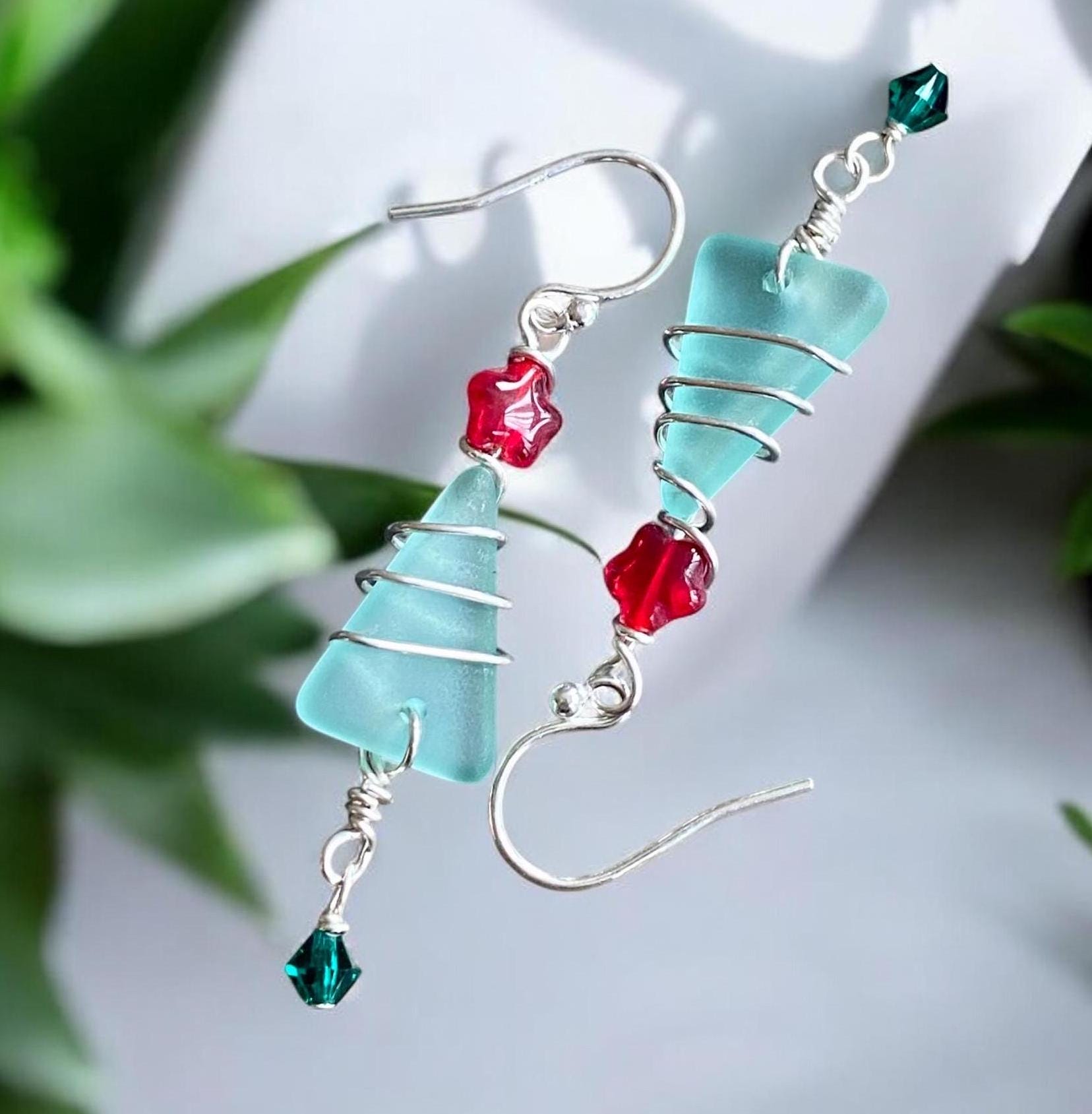 Christmas Tree Earrings, Sea Glass Christmas Tree Dangling Earrings, Holiday Christmas Tree Earrings, Winter Dangling Earrings, Sea Glass