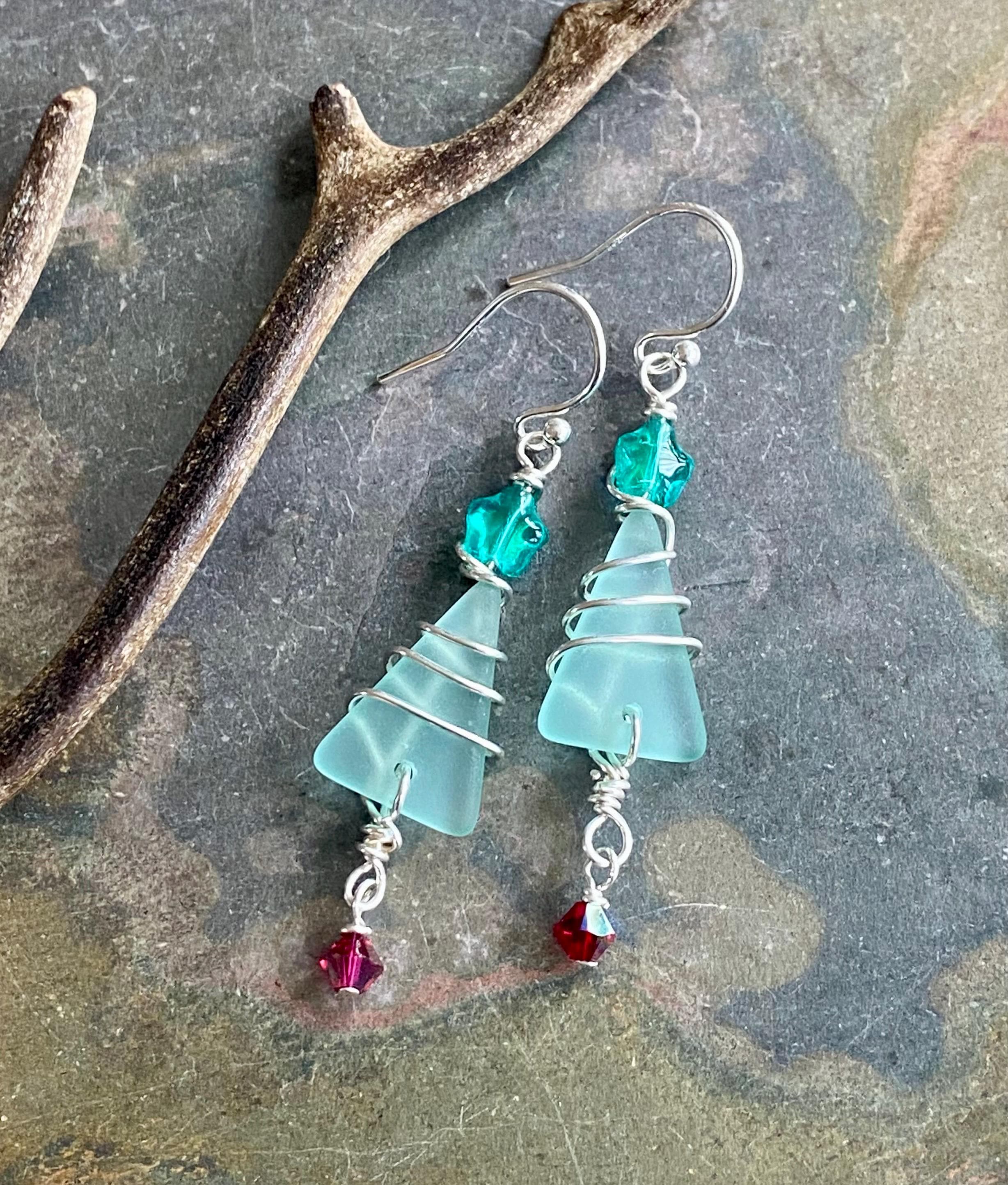 Christmas Tree Earrings, Sea Glass Christmas Tree Dangling Earrings, Holiday Christmas Tree Earrings, Winter Dangling Earrings, Sea Glass