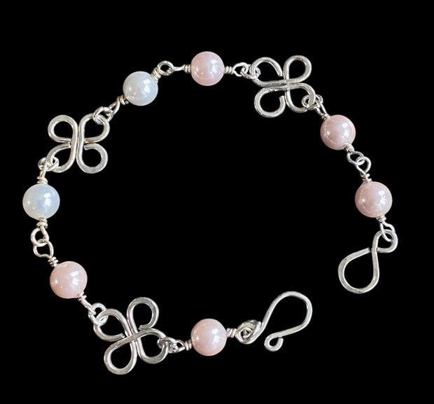 Clover Bracelet in Sterling Silver, St Patrick's Bracelet, Wire Wrapped Celtic Clover Bracelet, Gifts for Her, Lucky Clover Bracelet