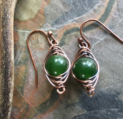 May Birthstone Emerald Dangling Earrings,Wire Wrapped Herringbone Emerald Earrings, Emerald Jewelry, Green Earrings for May Birthday Gift