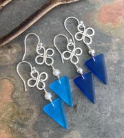 Celtic Inspired Sea Glass Dangling Earrings, Sterling Silver Clover Coastal Style Sea Glass Jewelry, Wired Lucky Charm Sea Glass Earrings