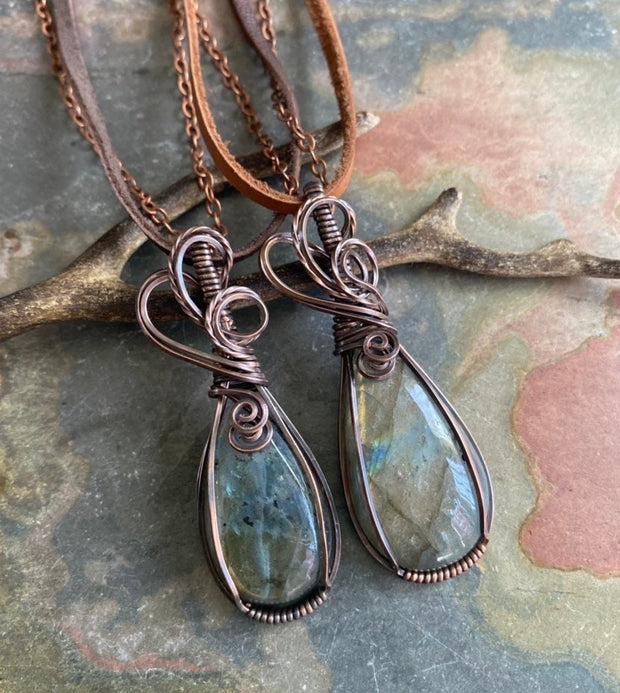 Wire Wrapped Labradorite Necklace in Copper,Blue Green Labradorite Pendant Necklace,Labradorite Tree of Life  Antiqued Copper, Labradorite