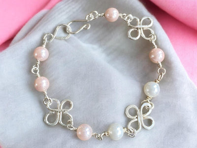 Clover Bracelet in Sterling Silver, St Patrick's Bracelet, Wire Wrapped Celtic Clover Bracelet, Gifts for Her, Lucky Clover Bracelet