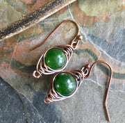 May Birthstone Emerald Dangling Earrings,Wire Wrapped Herringbone Emerald Earrings, Emerald Jewelry, Green Earrings for May Birthday Gift