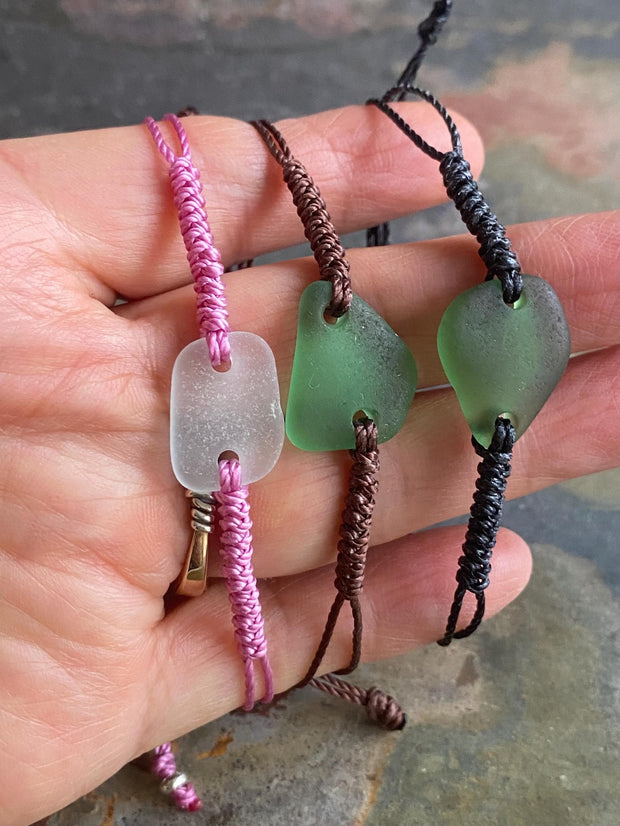 Handmade Macrame Sea Glass Bracelet, Hunter Green Sea Glass Bracelet, Adjustable Sea Glass Macrame Bracelets, Surfer's Sea Glass Bracelet