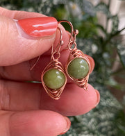 Peridot Earrings in Silver, Weaved Peridot Dangle Earrings, August Birthstone Earrings, Green Peridot Earrings in Herringbone Style