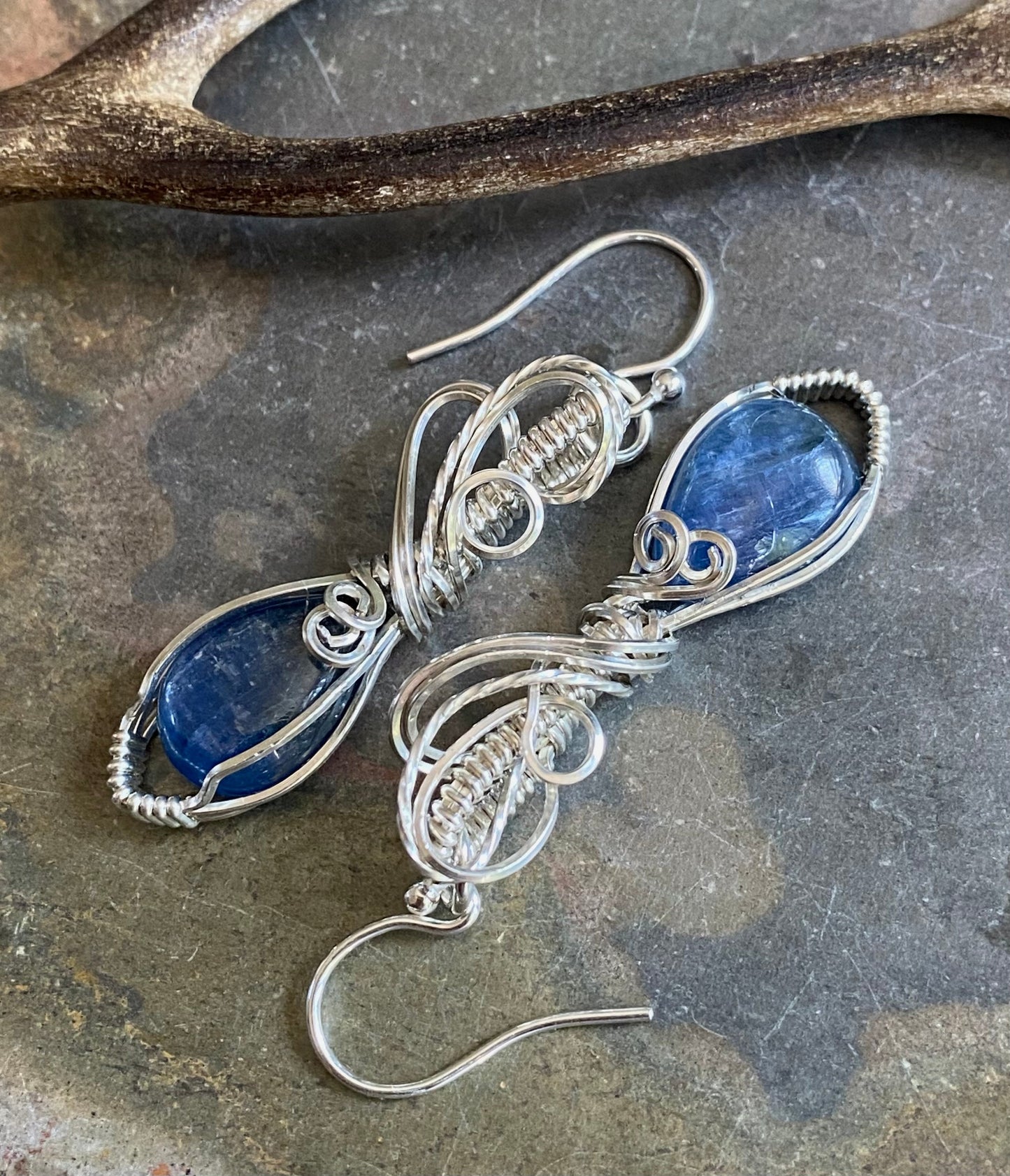 Sterling Silver Kyanite Earirngs, Wire Wrapped kyanite Earrings, Kyanite Healing Earrings,  Raw kyanite Jewelry, Blue Kyanite Earrings