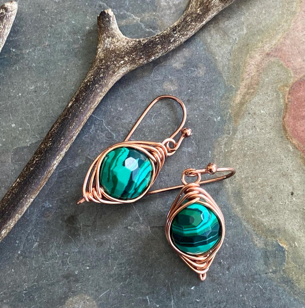 Handmade Green Malachite Earrings, Wire Wrapped Malachite Dangling Earrings in Natural Copper, Green Malachite Copper Jewelry,