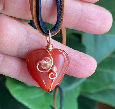Wire Wrapped Carnelian Necklace in Copper Orange Carnelian Gemstone Necklace Carnelian Pendant Necklace, Carnelian Jewelry, Healing gemstone