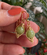 Peridot Earrings in Silver, Weaved Peridot Dangle Earrings, August Birthstone Earrings, Green Peridot Earrings in Herringbone Style