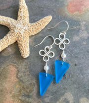 Celtic Inspired Sea Glass Dangling Earrings, Sterling Silver Clover Coastal Style Sea Glass Jewelry, Wired Lucky Charm Sea Glass Earrings
