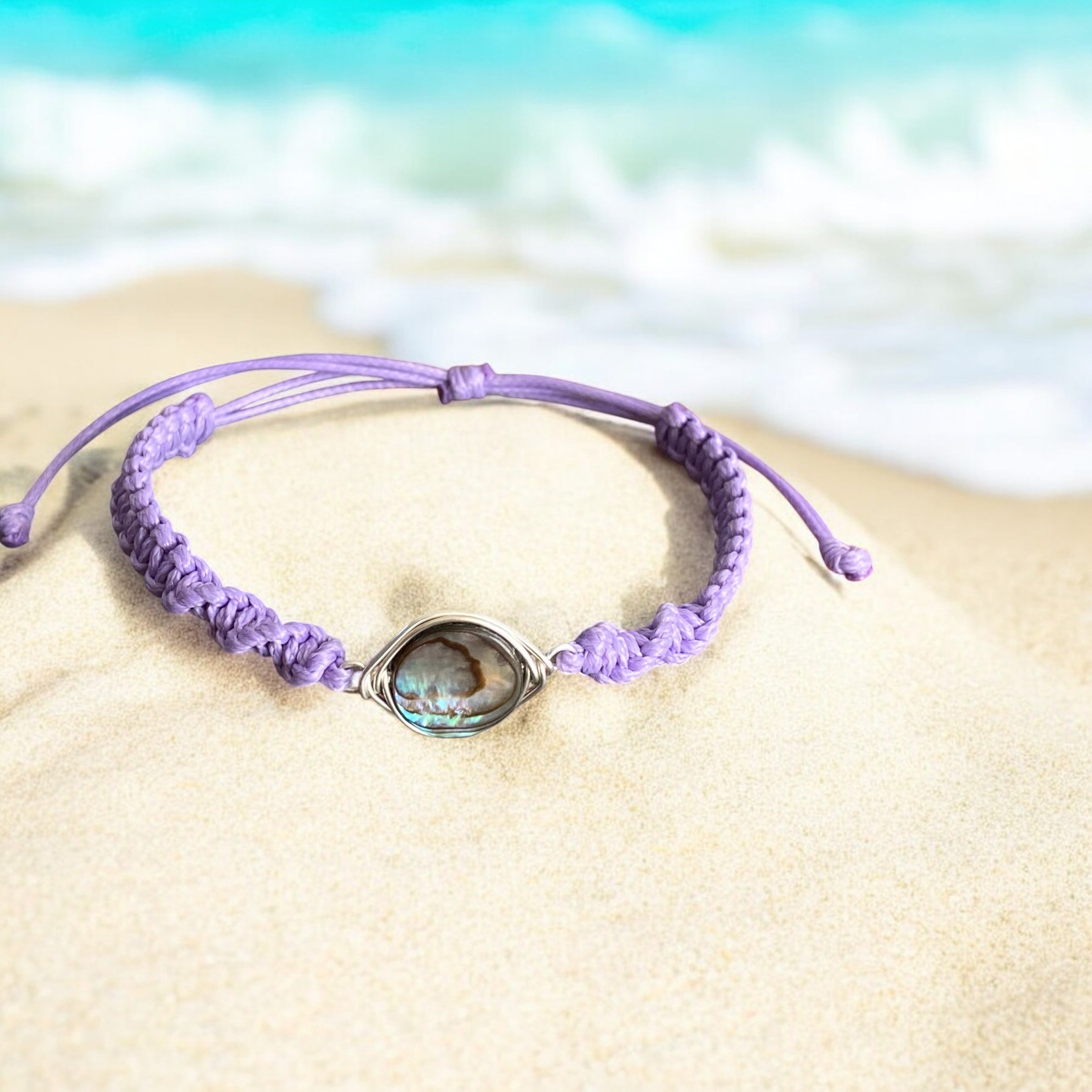 Abalone macrame bracelet