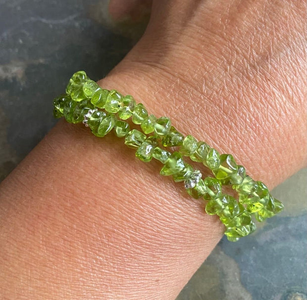 Peridot Bracelet in STERLING SILVER CLASP Green Peridot Chip Bracelet, August Peridot Bracelet,August Birthstone Bracelet, Peridot Bracelet,