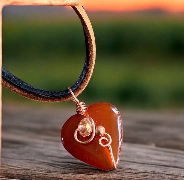 Wire Wrapped Carnelian Necklace in Copper Orange Carnelian Gemstone Necklace Carnelian Pendant Necklace, Carnelian Jewelry, Healing gemstone