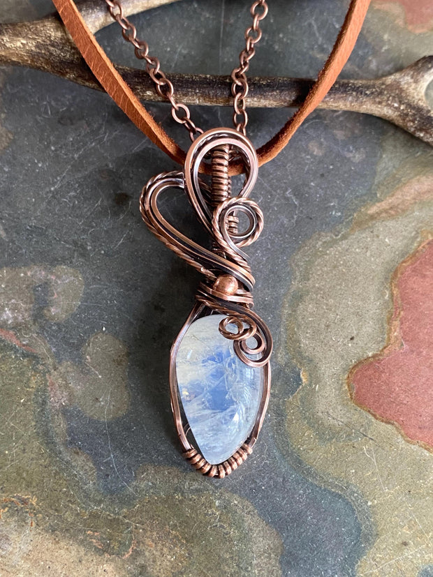 June Birthstone Pendant Necklace, Rainbow Moonstone Necklace,Wire Wrapped Moonstone Jewelry, Antiqued Copper Blue flashMoonstone Jewelry,