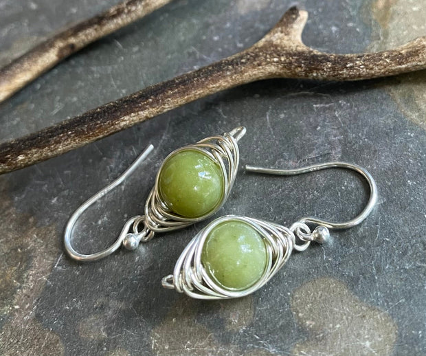 Peridot Earrings in Silver, Weaved Peridot Dangle Earrings, August Birthstone Earrings, Green Peridot Earrings in Herringbone Style