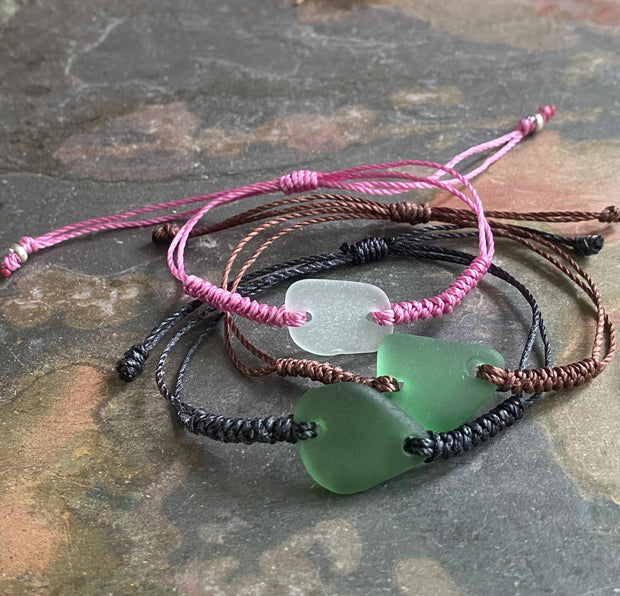 Handmade Macrame Sea Glass Bracelet, Hunter Green Sea Glass Bracelet, Adjustable Sea Glass Macrame Bracelets, Surfer's Sea Glass Bracelet